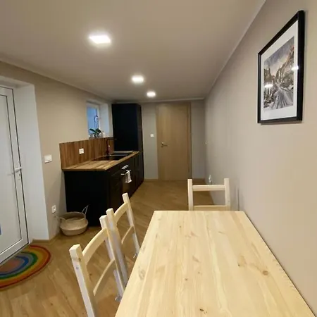 Apartma Lima 아파트 모지례