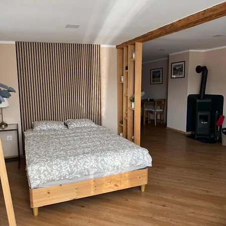Apartma Lima *