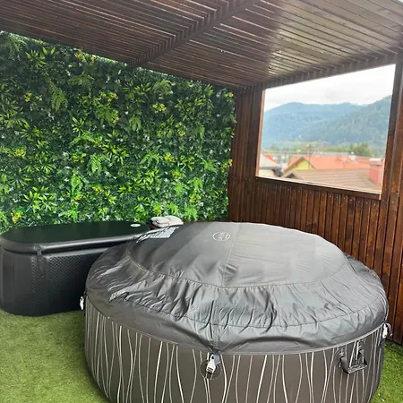 Apartma Lima *